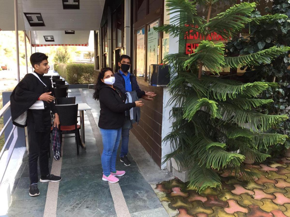 Sb Mount Resort Lansdowne Ngoại thất bức ảnh